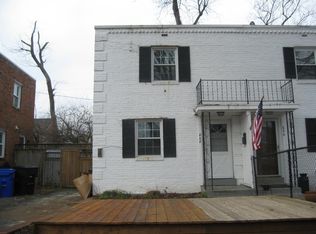 848 S Ivy St, Arlington, VA 22204