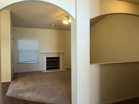 4th image of 1378 Peachwood St