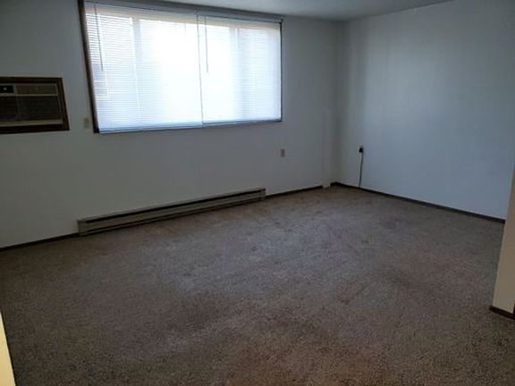 4th image of 1209-1301 W 16th St S #16