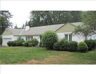 1st image of 9548 Katherine Dr