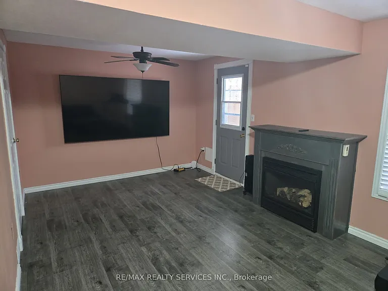 54 Green Valley Dr #32 — Photo 6