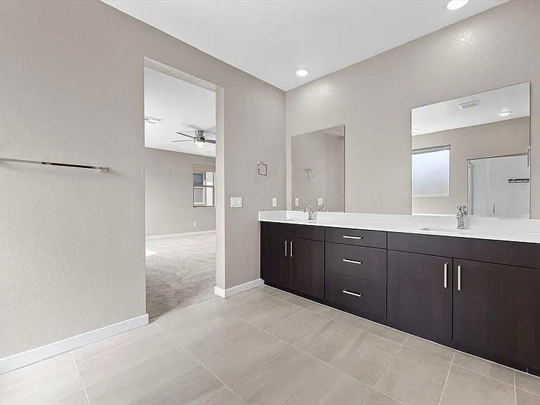 537 Monarch Ridge Ct — Photo 17