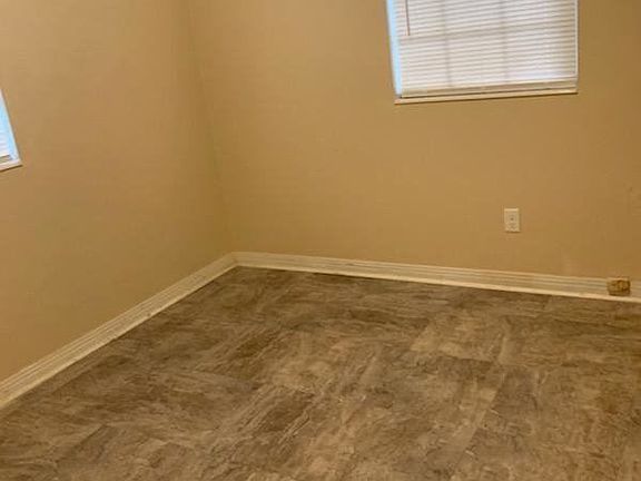 5th image of 6901 Esther St APT B