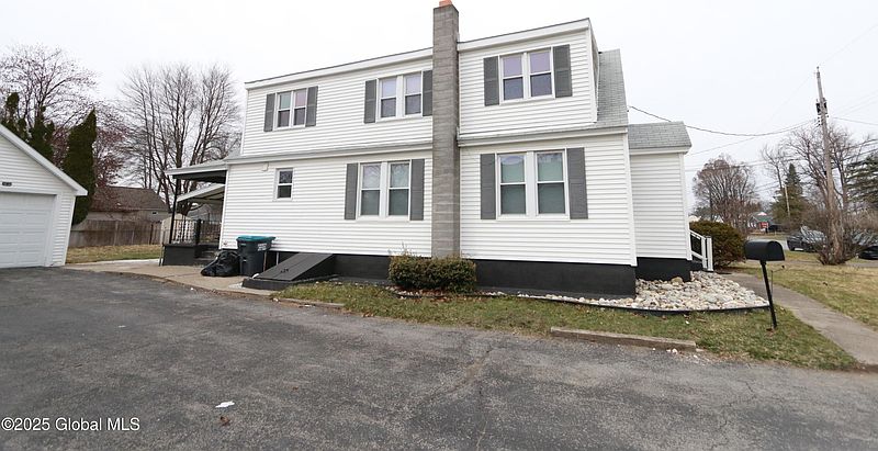 2nd image of 1344 Evergreen Avenue