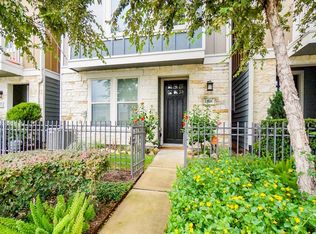 1108 W 7th St, Houston, TX 77007