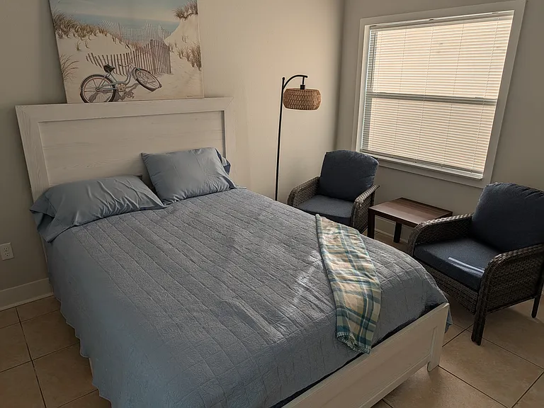 Queen Size Bed & New Seating Area