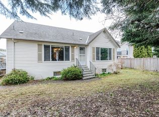 691 Charmar Cres, Langford, BC V9B 5W2