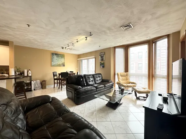 237 Hanover St, Boston, MA