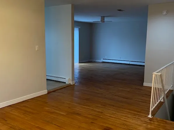 233 Myrtle Avenue image 12 of 34