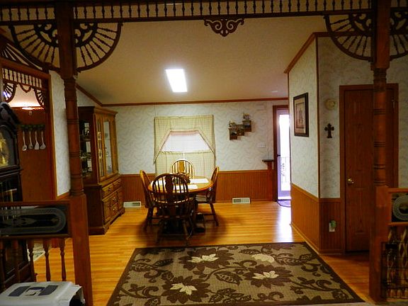 3rd image of 135 Coleman Estates Ct