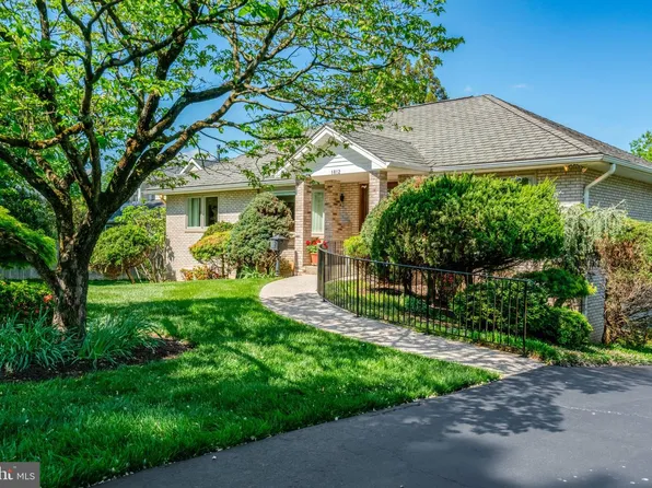 1812 Birch Rd, Mc Lean, VA 22101