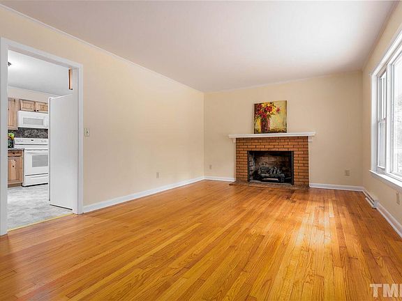 5th image of 611 Sussex Ave