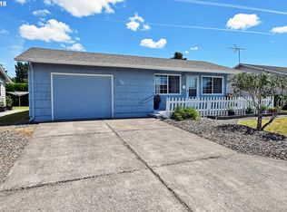300 W Clackamas Cir, Woodburn, OR 97071