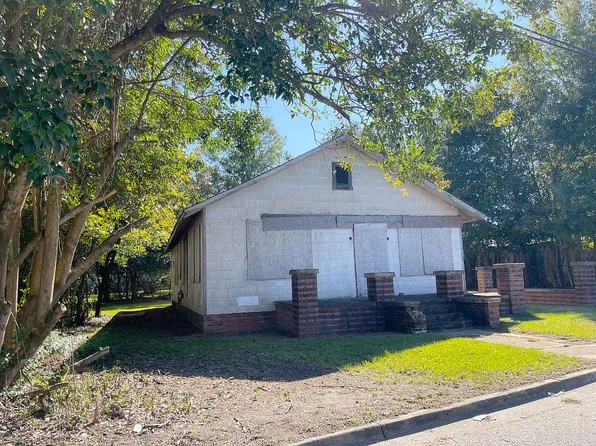 2 Chisholm St, Montgomery, AL 36110
