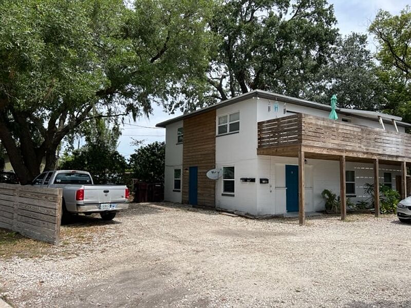 1st image of 3705 Edgewater Dr APT C