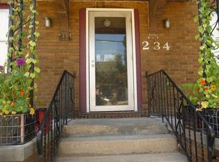 304 Villa St UNIT 8, Elgin, IL 60120