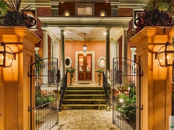 119 E 37th St, Savannah, GA 31401