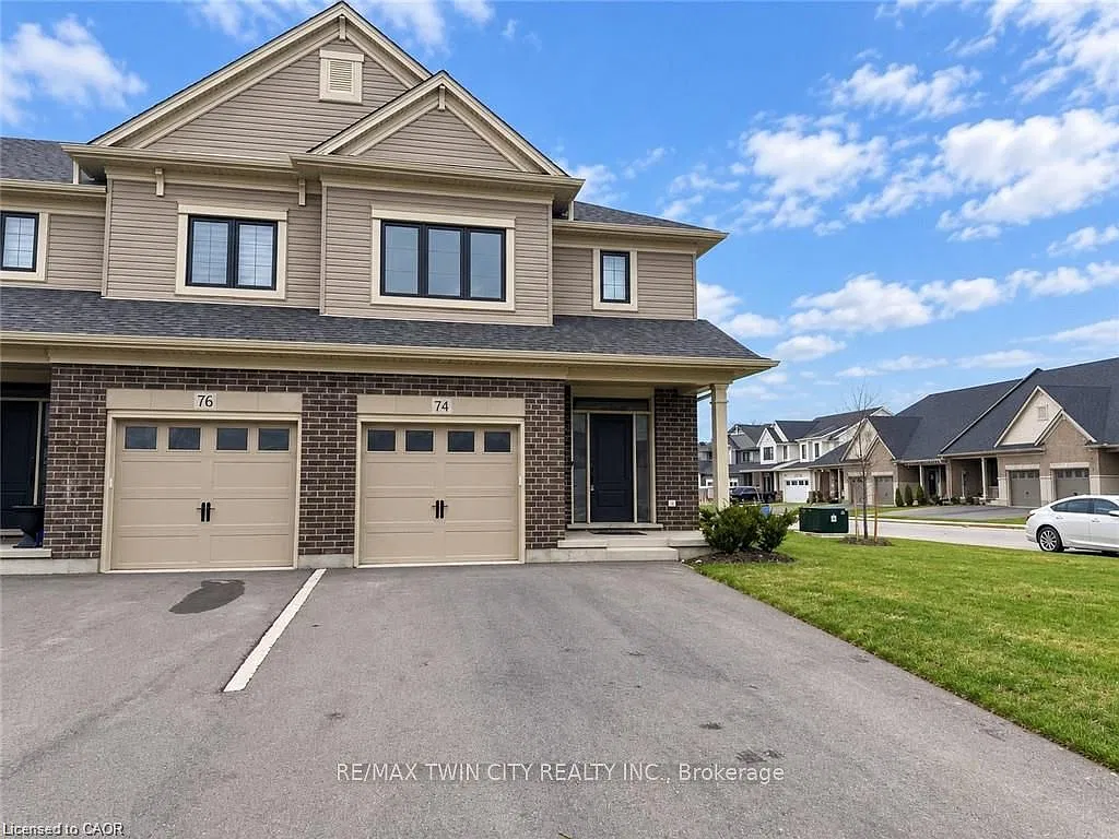 4 bed, $2,500 — Photo 2
