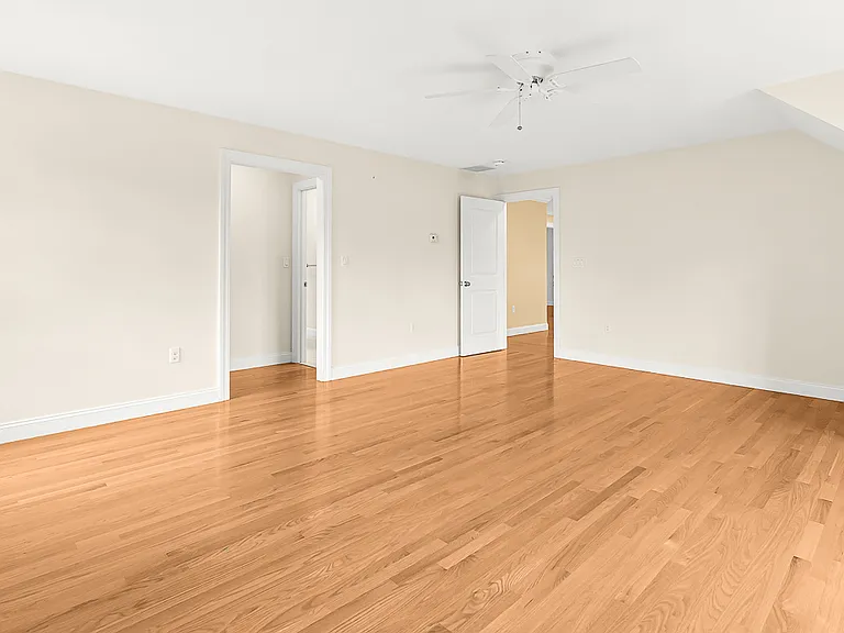 46 Loring Ave — Photo 25