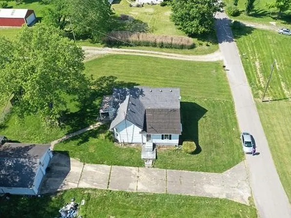 10805 S County Road 200 W, Paris Crossing, IN 47270