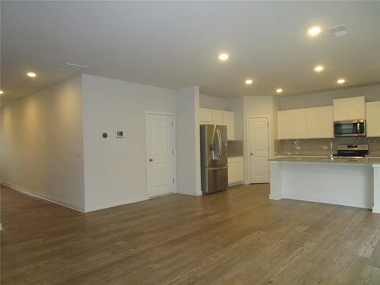 5169 Union Heights Way — Photo 6