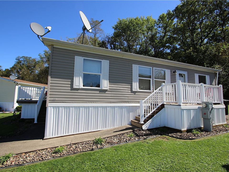 1st image of 122 Eagle Pointe Dr