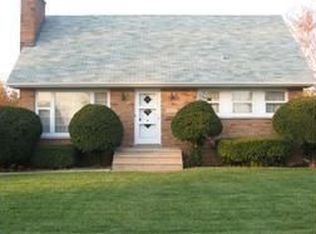 2518 Marshall Pkwy, Waukegan, IL 60085