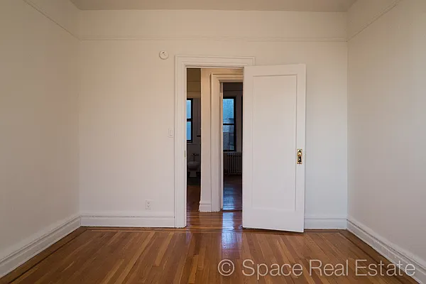 Rented by Space Real Estate | media 17