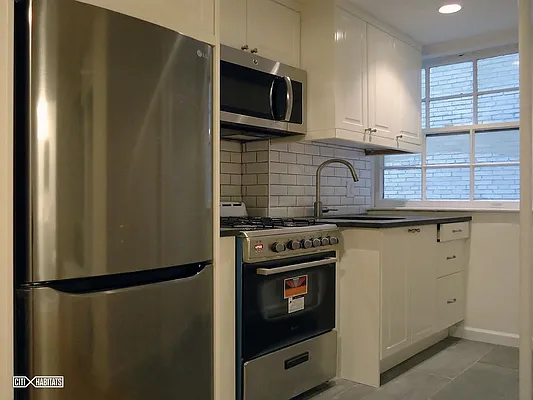 Rented by Citi Habitats | media 7