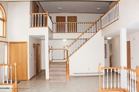 5th image of 2745 Grandview Pl