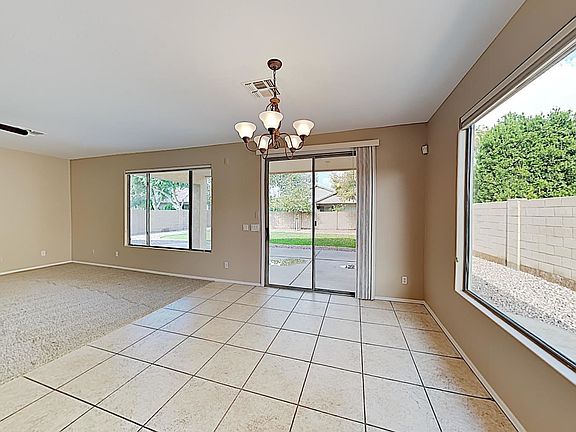4th image of 132 W Raven Dr