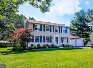 10 Longleaf Dr, Hamilton, NJ 08690