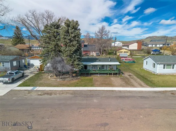 311 2nd St S, Cascade, MT 59421
