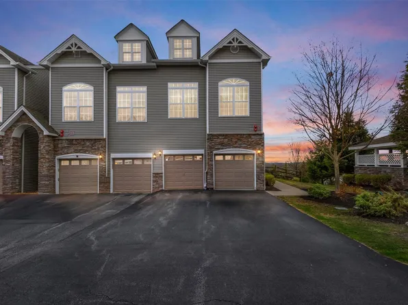1701 Hawthorn Way, New Windsor, NY 12553
