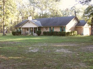1515 Cypress Dr, Karnack, TX 75661
