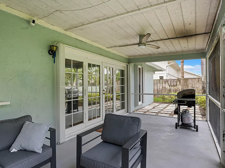 756 Juniper Pl — Photo 14
