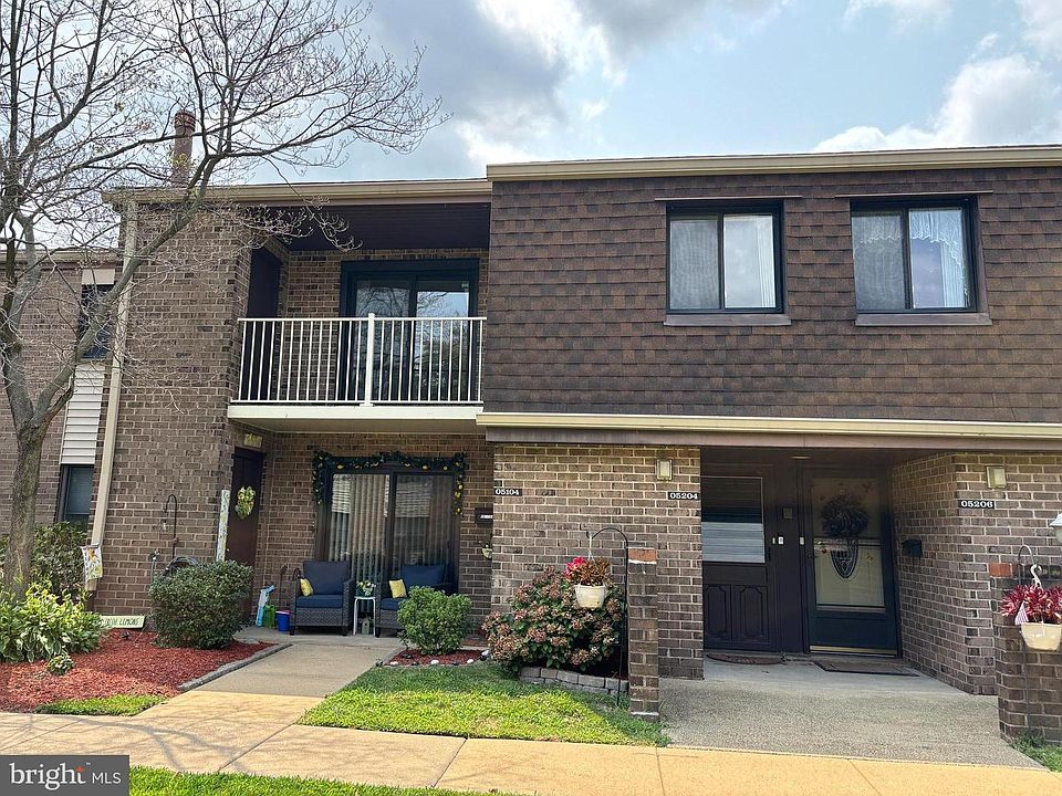 1st image of 5204 Delaire Landing Rd #204-00
