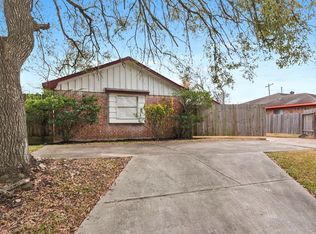 3911 Tiffany Dr, Houston, TX 77045