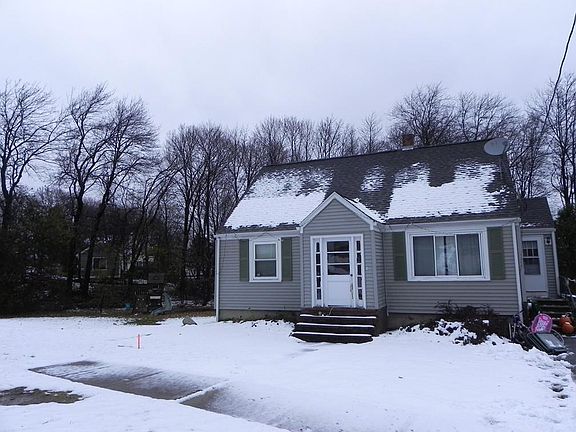 4th image of 11 Winnegance Ave