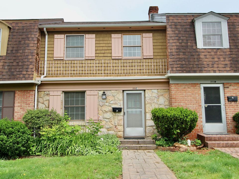 2nd image of 300 S Dogwood Dr APT C