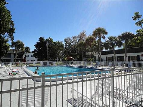 5th image of 204 47th Avenue Dr W APT 123