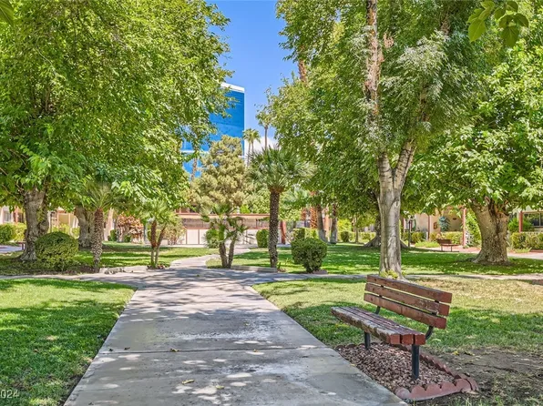 350 E Desert Inn Rd Unit E206, Las Vegas, NV 89109