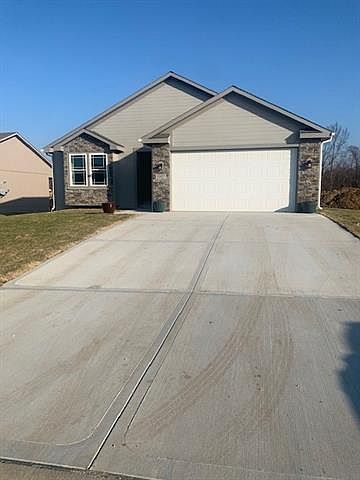 1st image of 1900 N Crane Ln