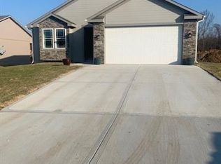 1809 N Crane Ln, Independence, MO 64058