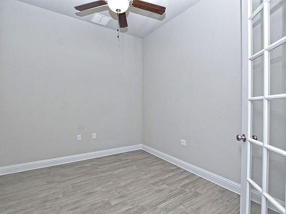 5th image of 129 Strata Dr