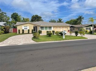 92 Oakwood Dr, Dunedin, FL 34698
