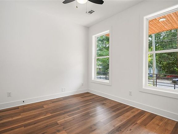 Front downstairs bedroom