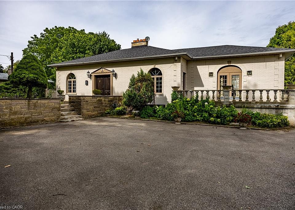 1st image of 46 Tutela Heights Rd