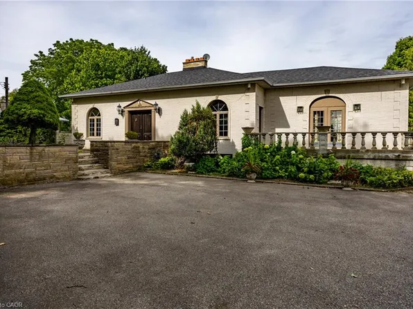 46 Tutela Heights Rd, Brantford, ON N3T 1A1