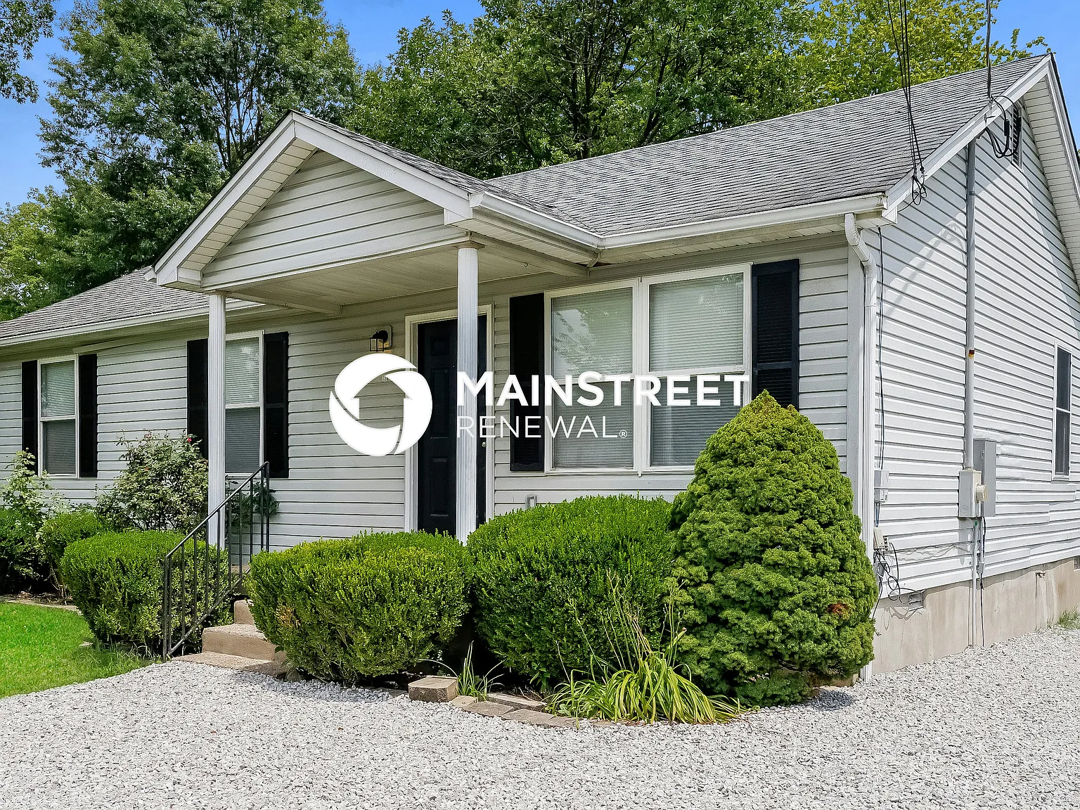 156 Hackberry Ln — Photo 3
